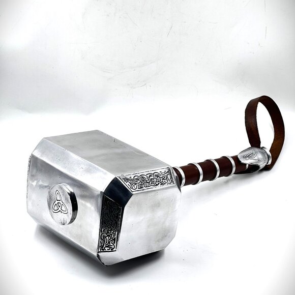 God of Thunder - Thor Hammer Handcrafted Mjolnir - Picture 3 of 8